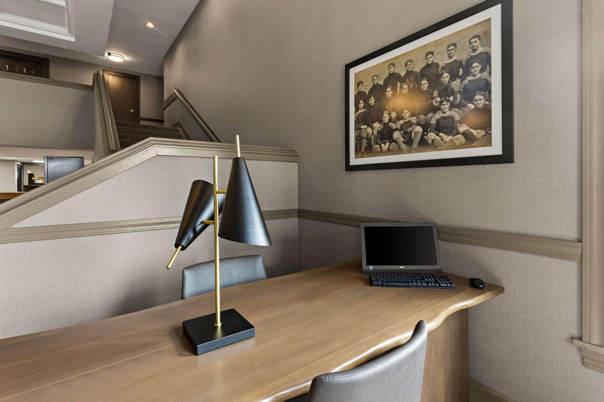 The Clover Hotel, Ascend Hotel Collection South Bend Extérieur photo