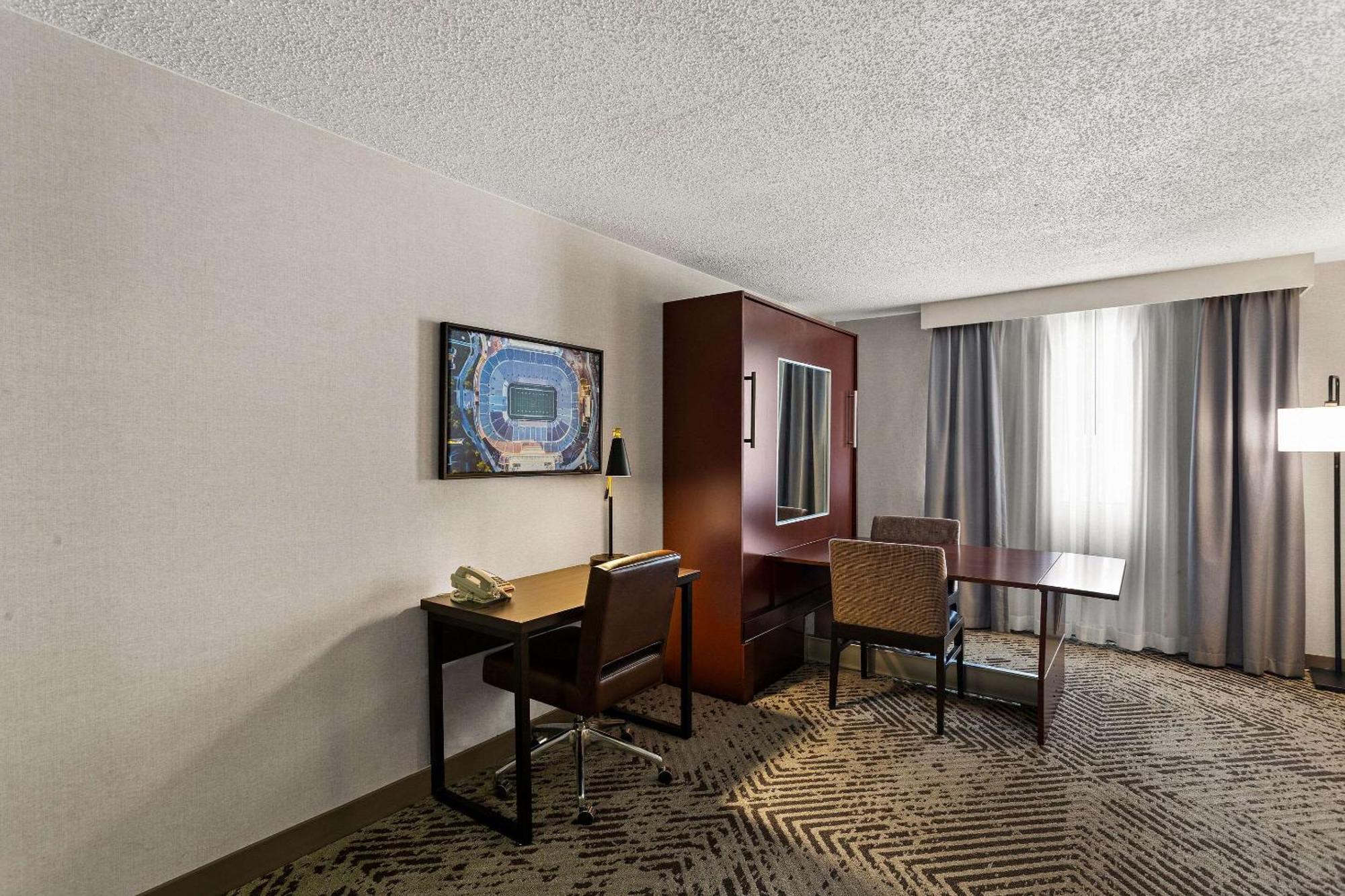 The Clover Hotel, Ascend Hotel Collection South Bend Extérieur photo
