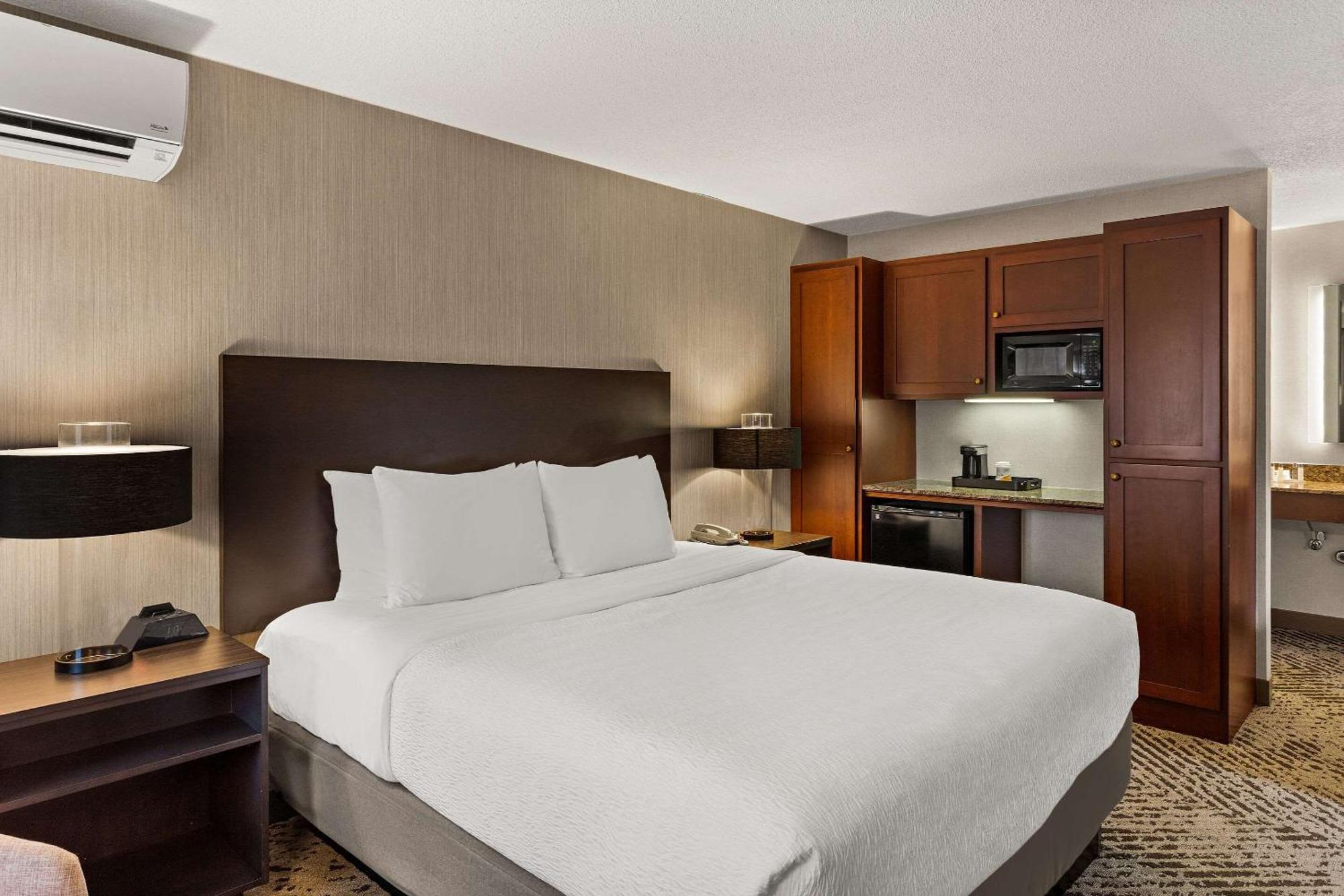 The Clover Hotel, Ascend Hotel Collection South Bend Extérieur photo