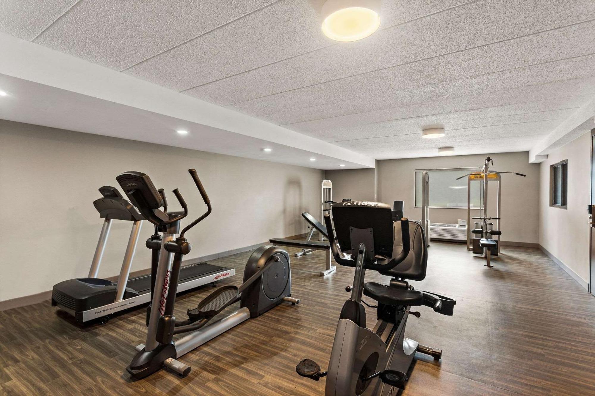 The Clover Hotel, Ascend Hotel Collection South Bend Extérieur photo